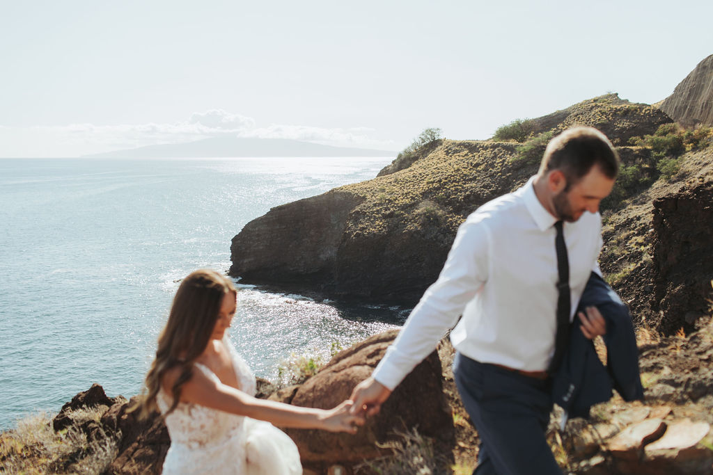 bride and groom elopement portraits on hawaii coast