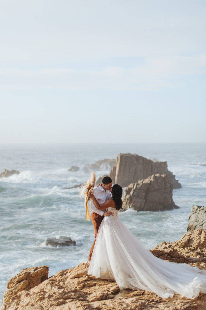 bride and groom portraits on the coast in big sur