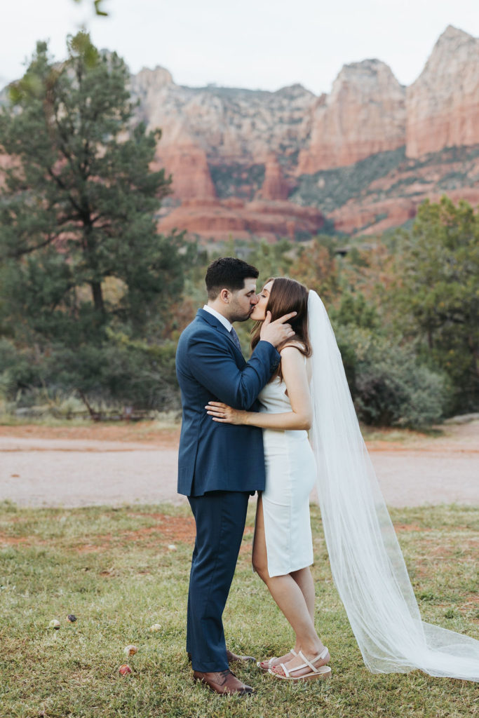 bride and groom portraits in sedona arizona