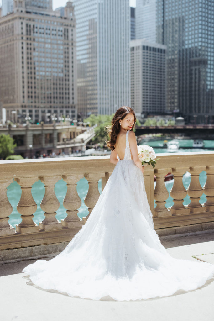 bridal portraits in downtown chicago