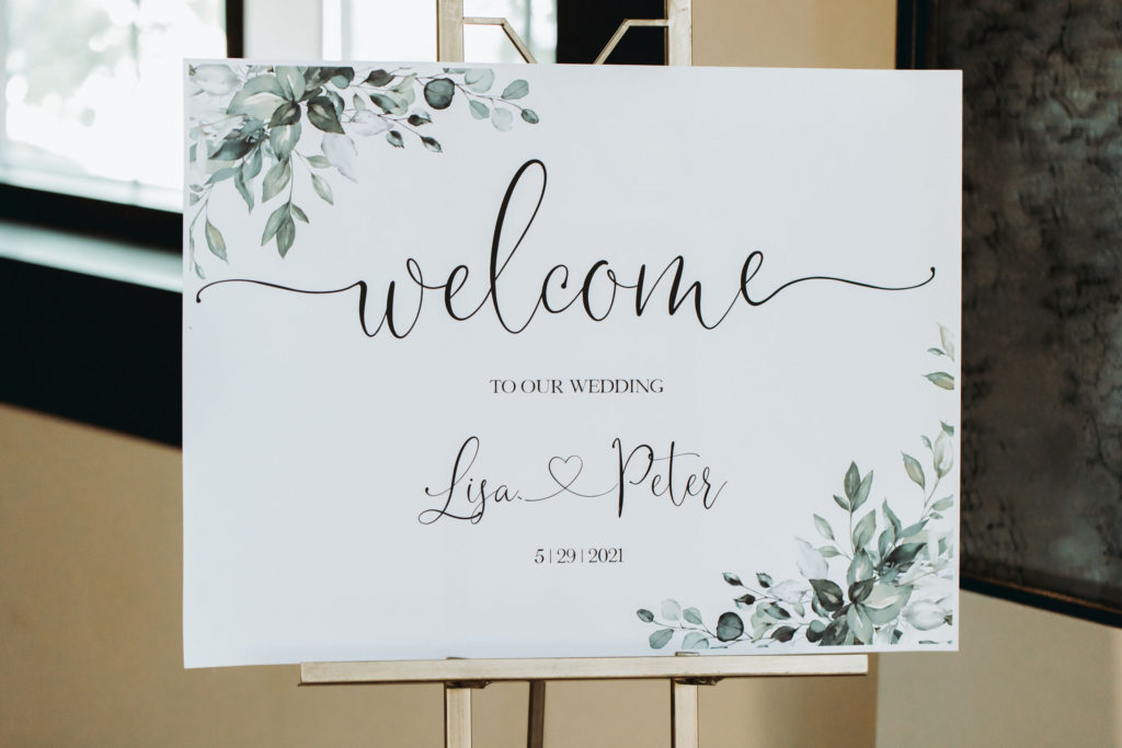 luxury chicago wedding welcome sign