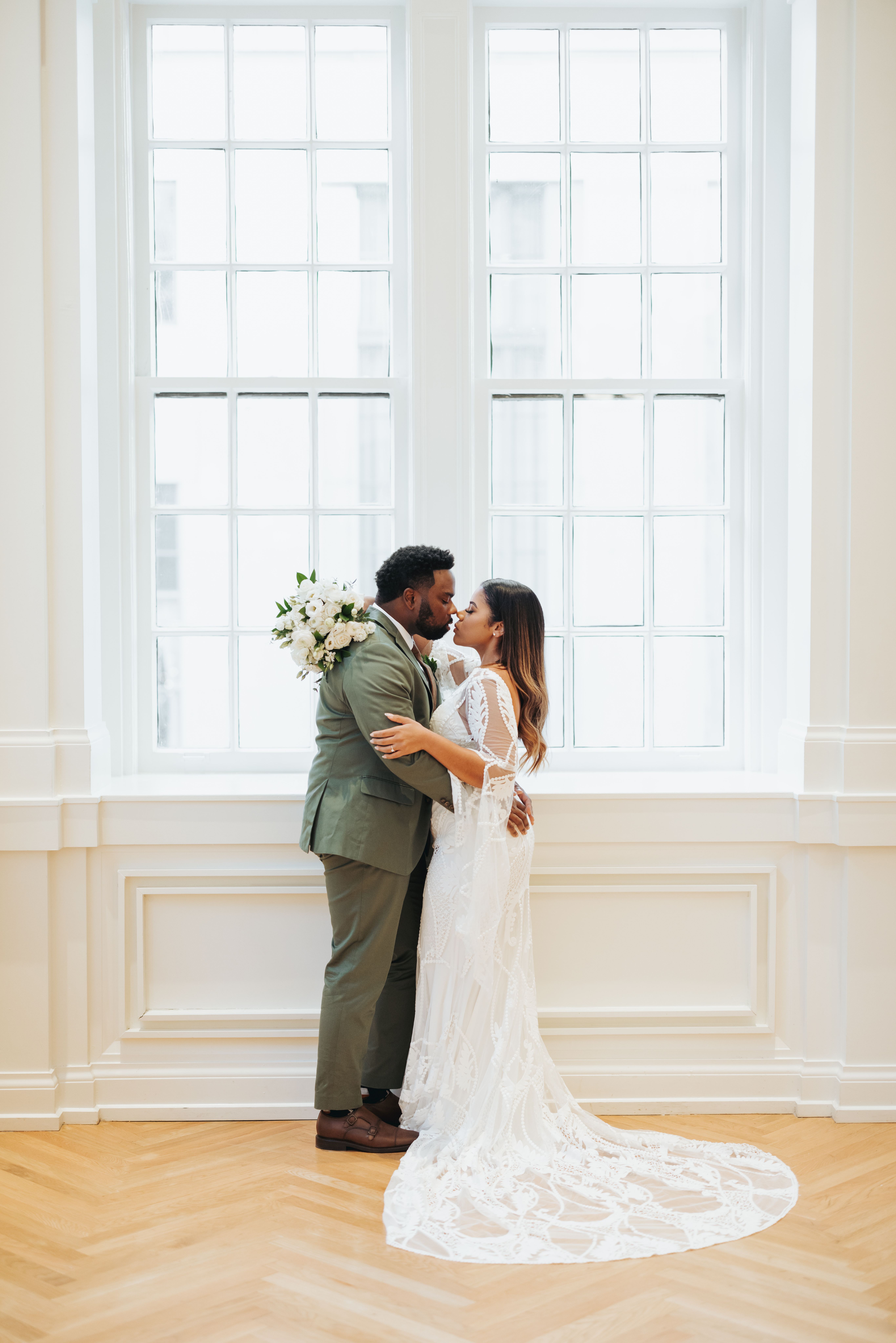 bride and groom portraits at the noelle hotel