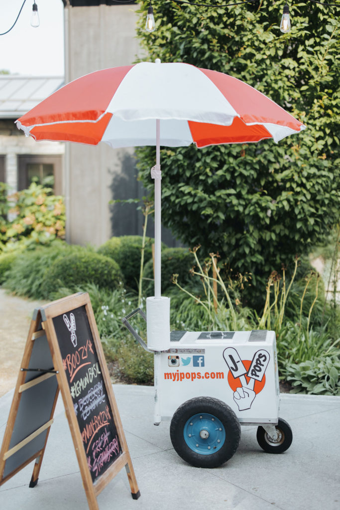 popsicle stand at wedding