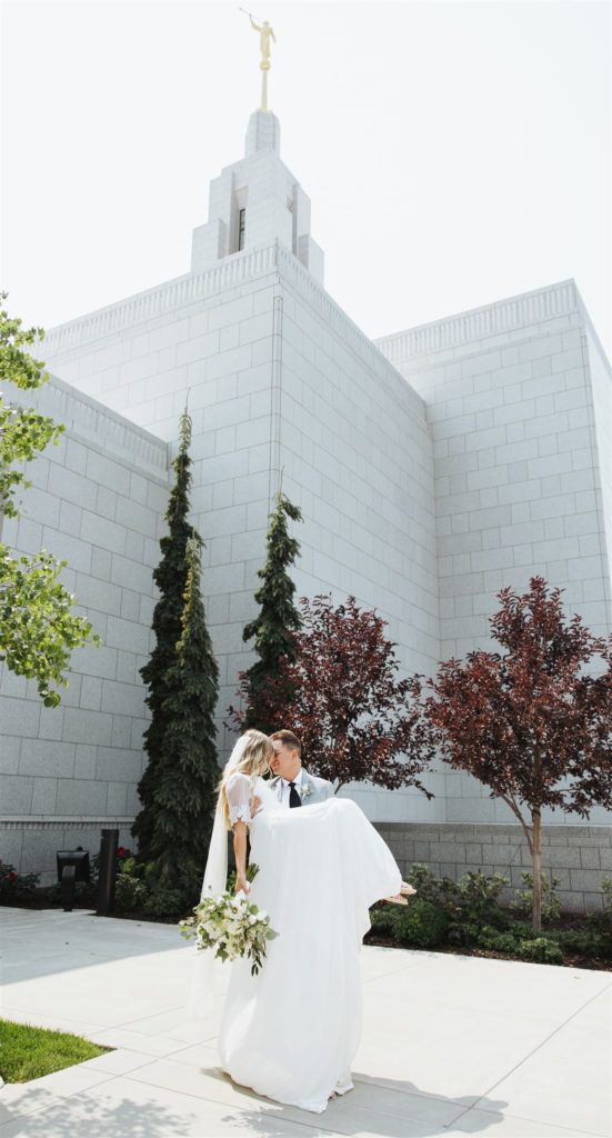 bride and groom temple wedding sealing  at Draper Temple in Utah